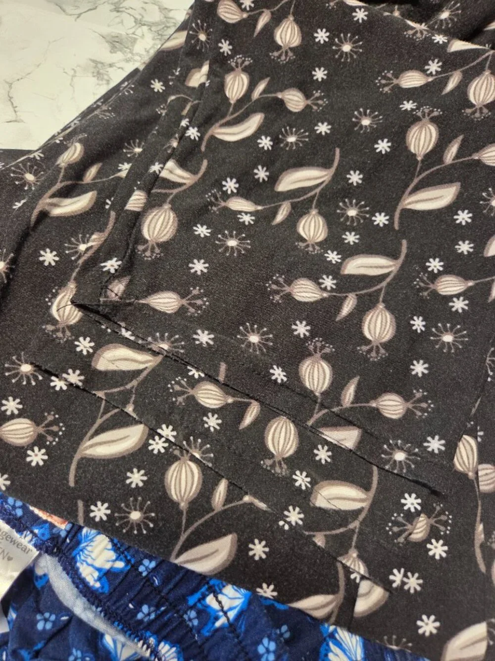 Loungewear by Seven 2XL Butterfly Floral Drawstring Fleece Pants Bundle (Flaw)